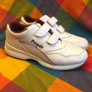 Propet Walking Shoes W Sz 8 White Leather & Red